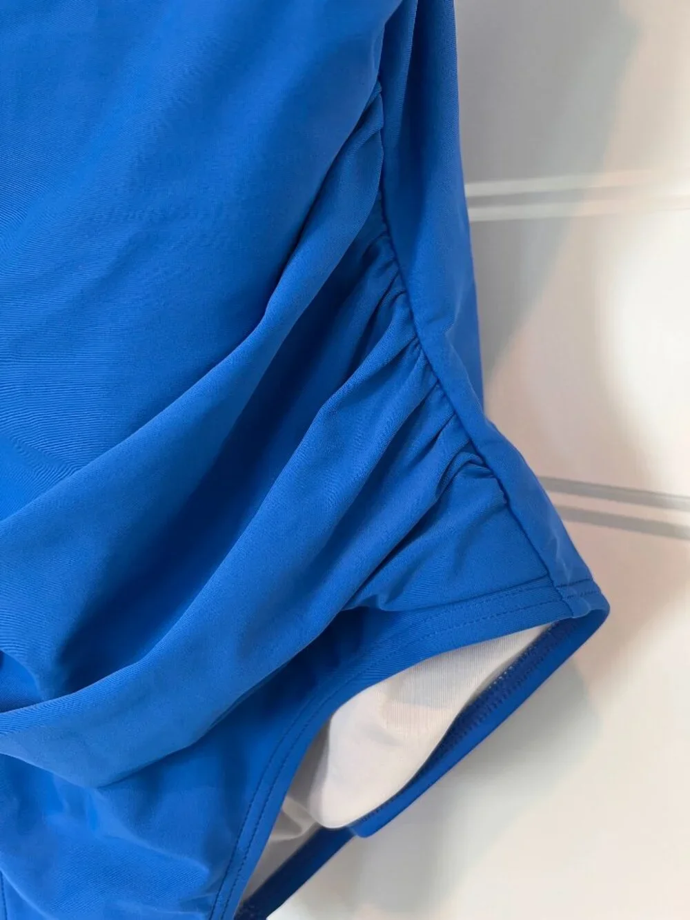 DKNY Ruffle Plunge One-Piece Swimsuit Underwire Tummy Control Cobalt Glam Size12 - Picture 5 of 10